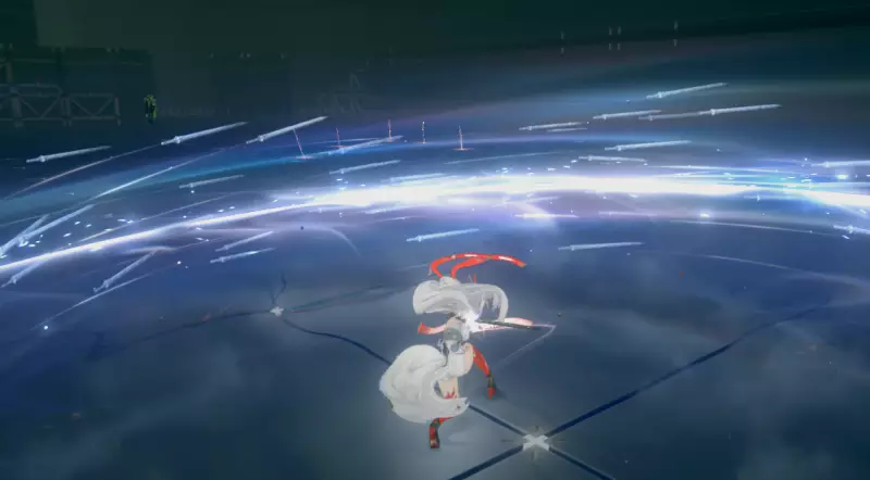 내려 꽂기 공격 후 [일반 공격]을 사용하면 매우 넓은 범위로 횡베기 발도